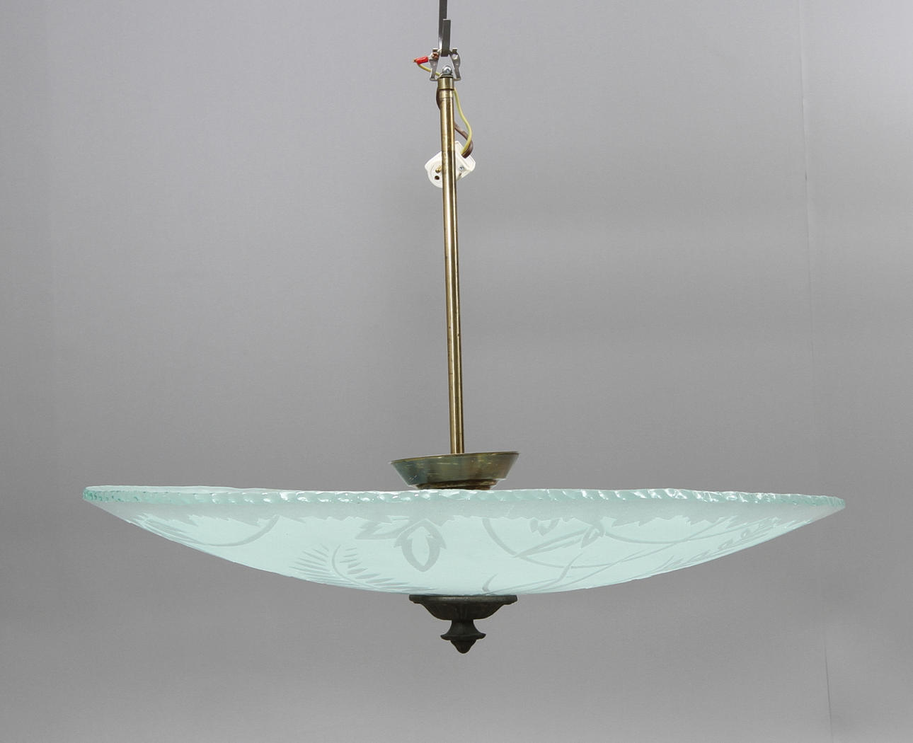 TAKPLAFOND, 1940-tal. Total höjd ca 55 cm.