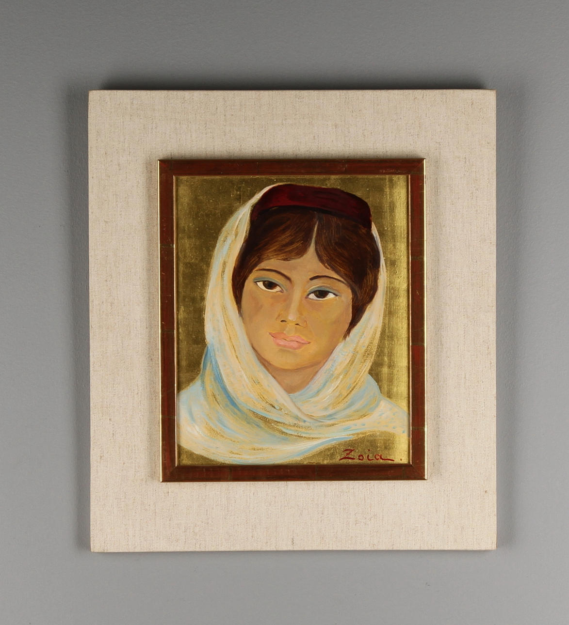 ZOIA KRUKOWSKAJA. Kvinnoporträtt, blandteknik på pannå, signerad.