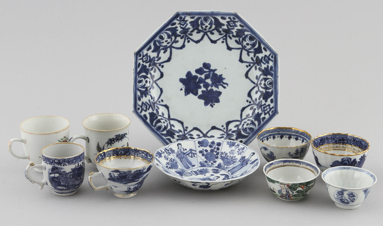 ORIENTALISK KERAMIK, 10 delar, Kangxi (1662-1722) samt Qianlong (1736-1795).