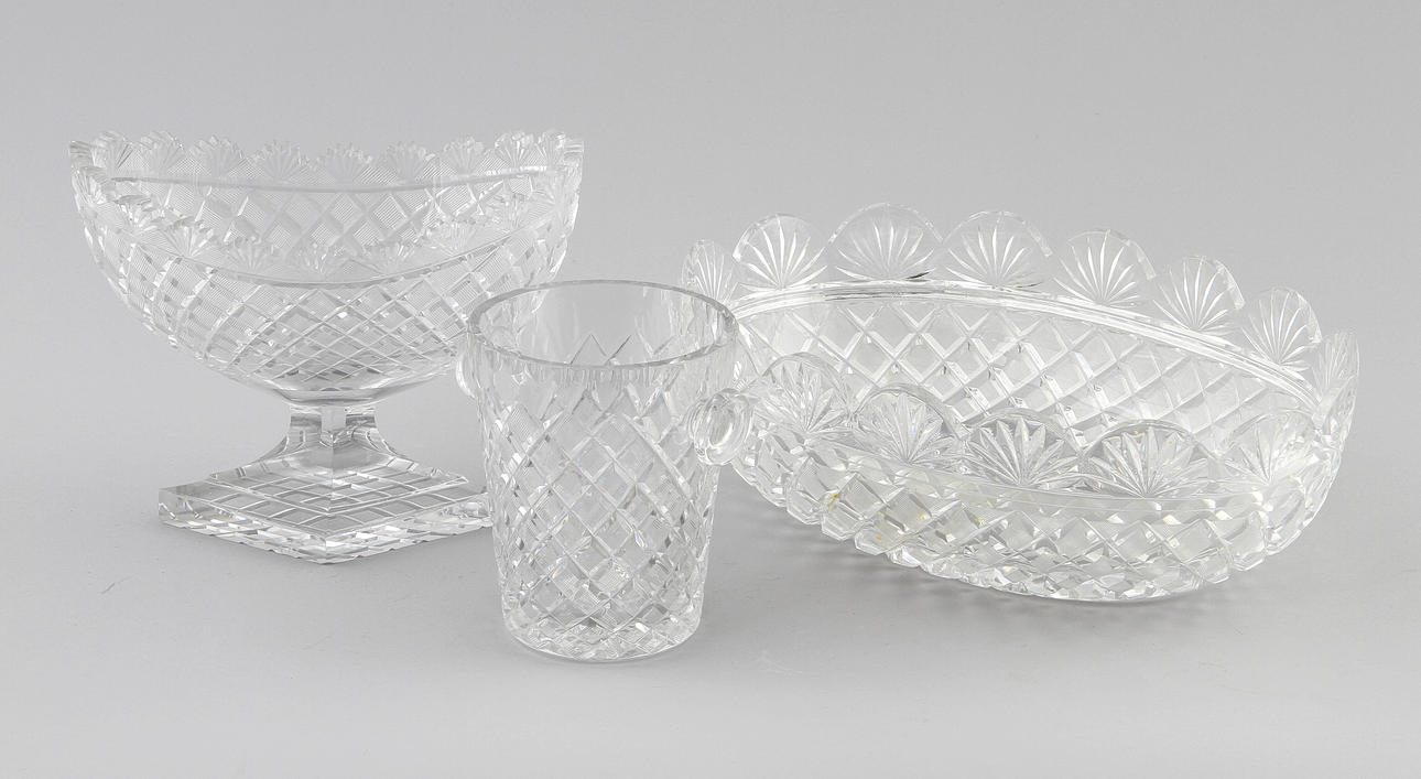 JADINIERE, SKÅL PÅ FOT samt ISHINK, kristall, 1900-tal.