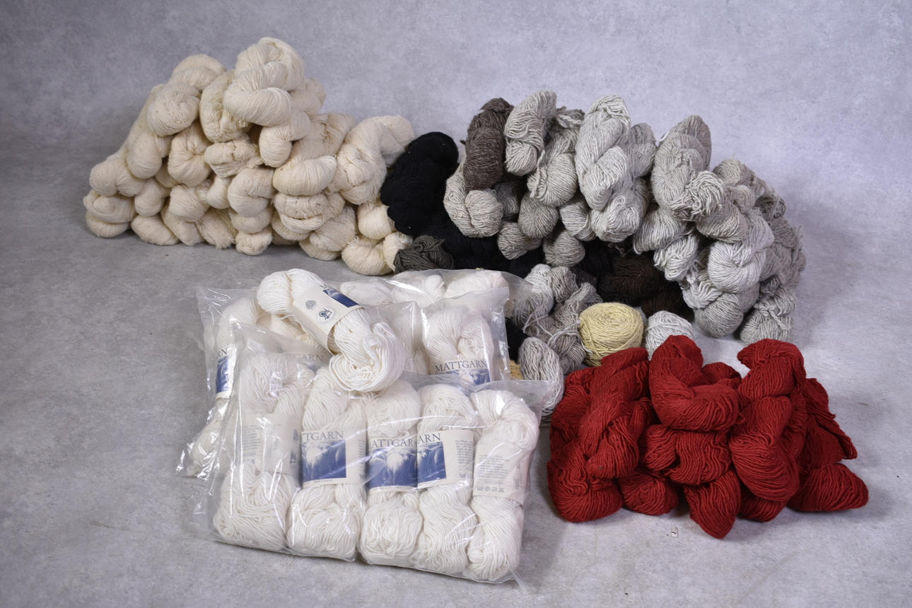 TÆPPEGARN, VÆVEGARN 87 nøgler 100% uld.