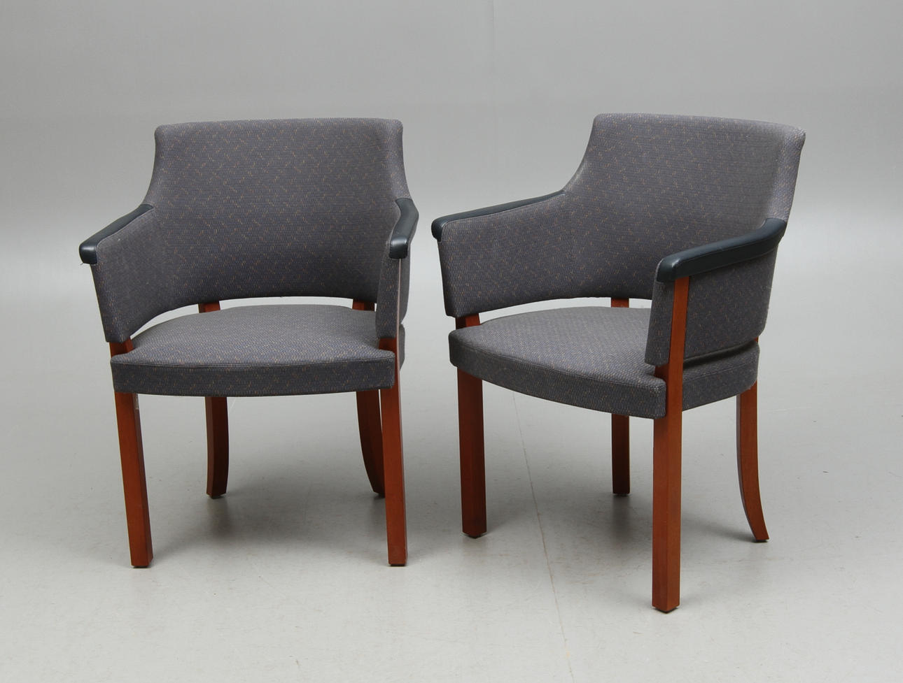 FÅTÖLJER, 1 par, "Riksdagen", design Axel Axelsson, Gersnäs.