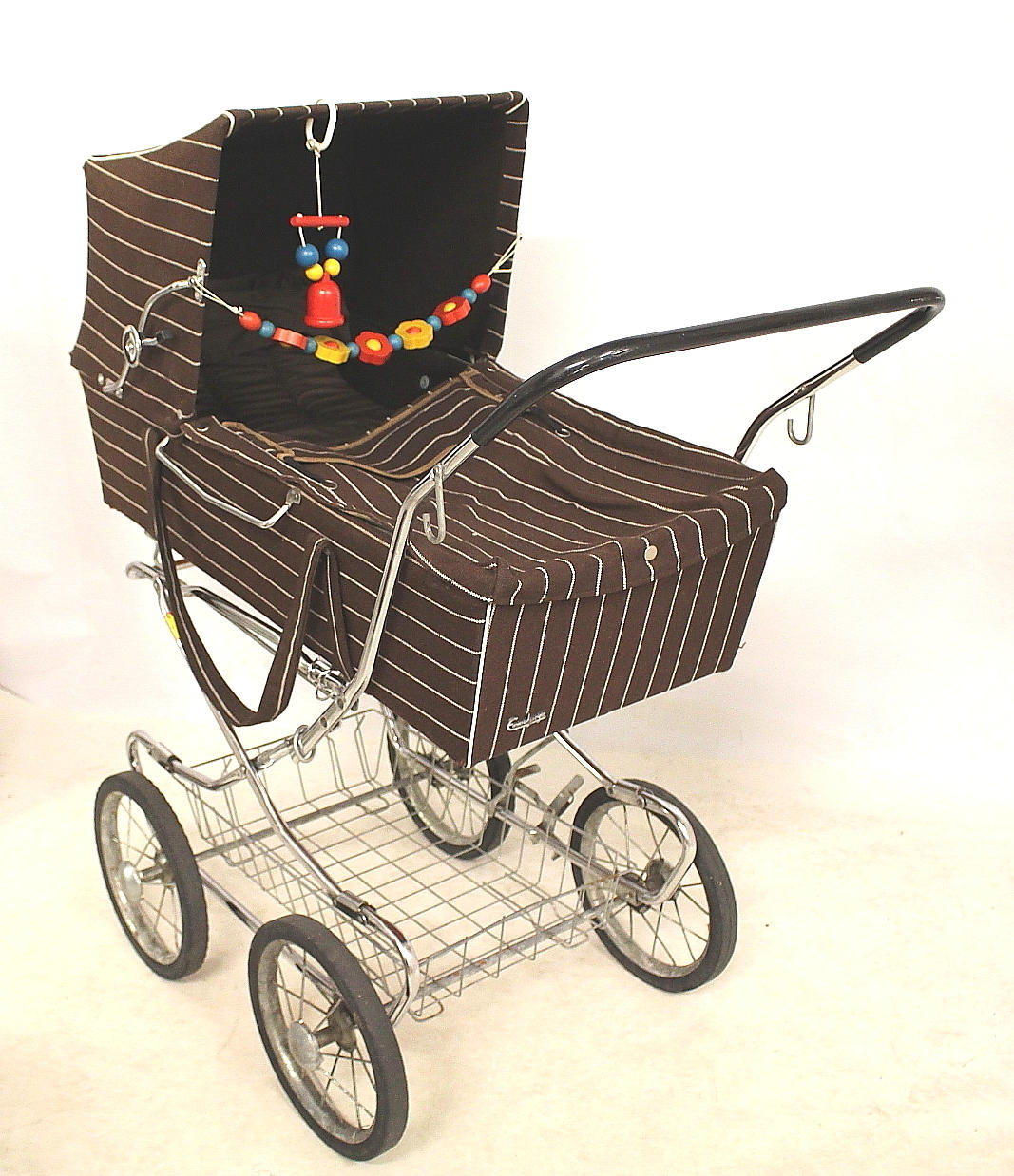 BARNVAGN, Emmaljunga 1979.