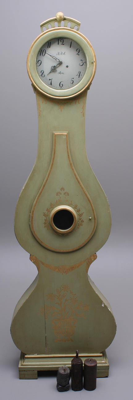 GOLVUR, sk Moraklocka, trä/plåt, grön.