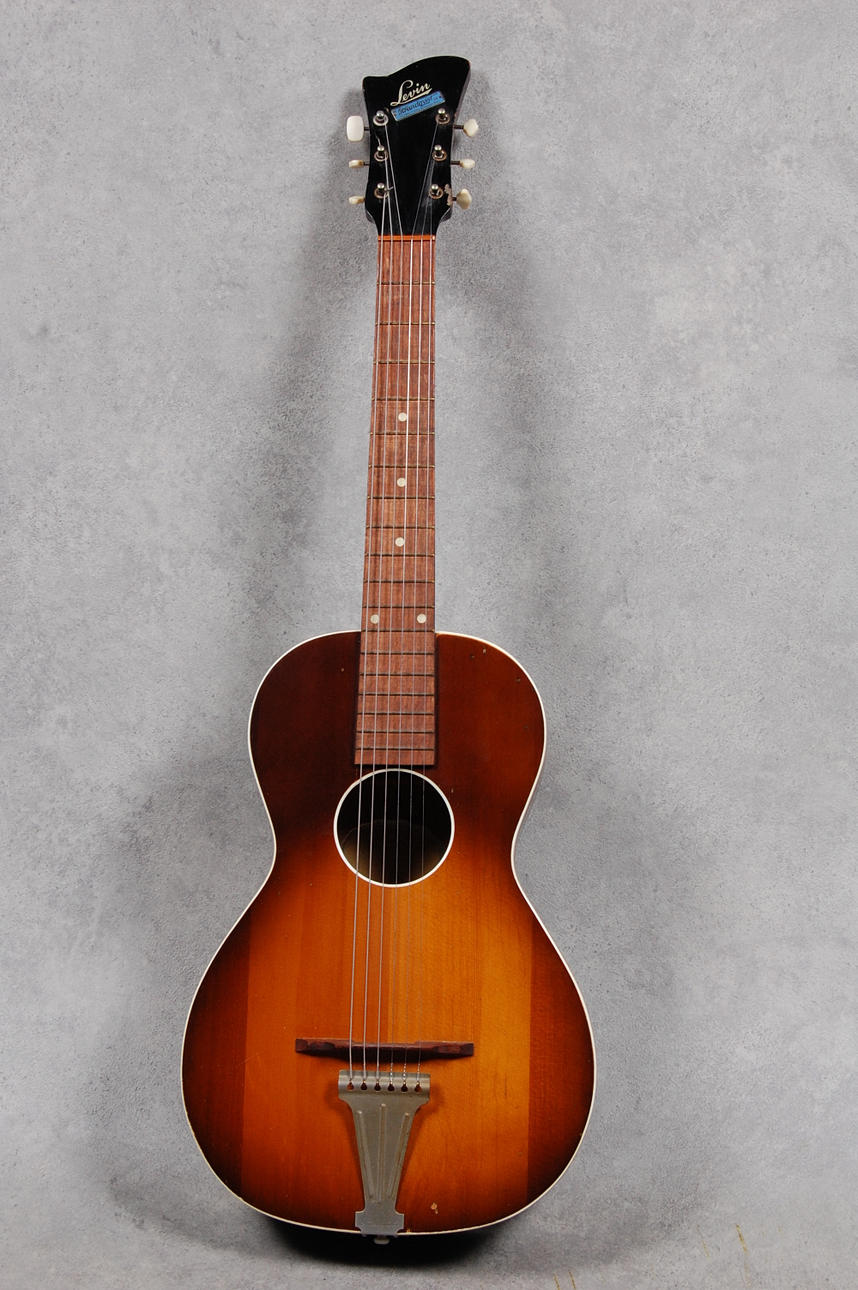 GITARR, Levin.