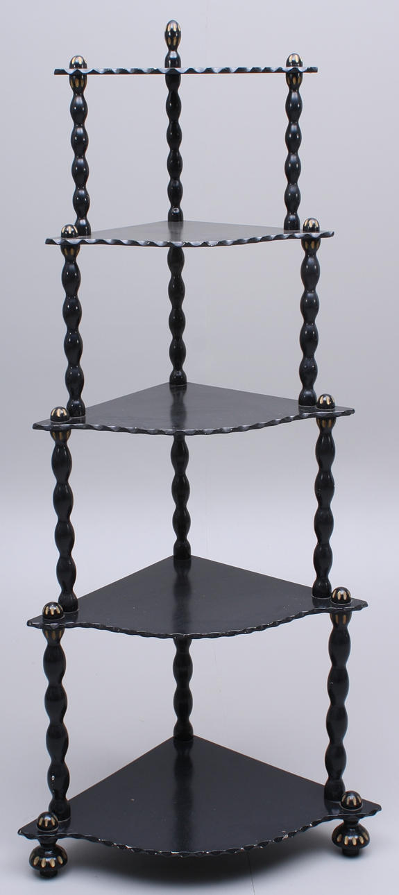 HÖRNANTIENNEHYLLA, trä, svart, 5-plan, svarvade kolonner, gustaviansk stil.