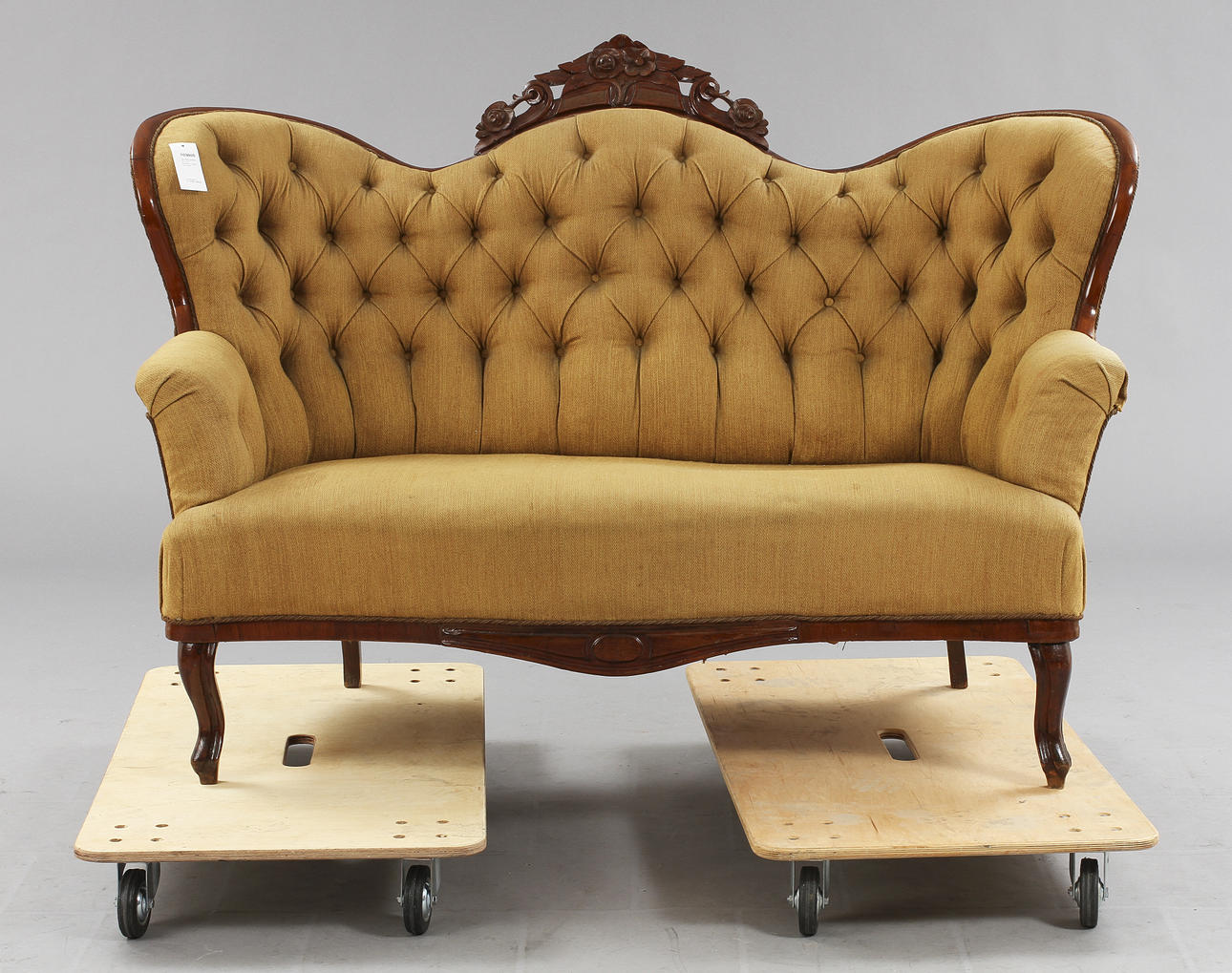 SALONGSMÖBEL, 2 dlr. Nyrokoko. Soffa och bord.