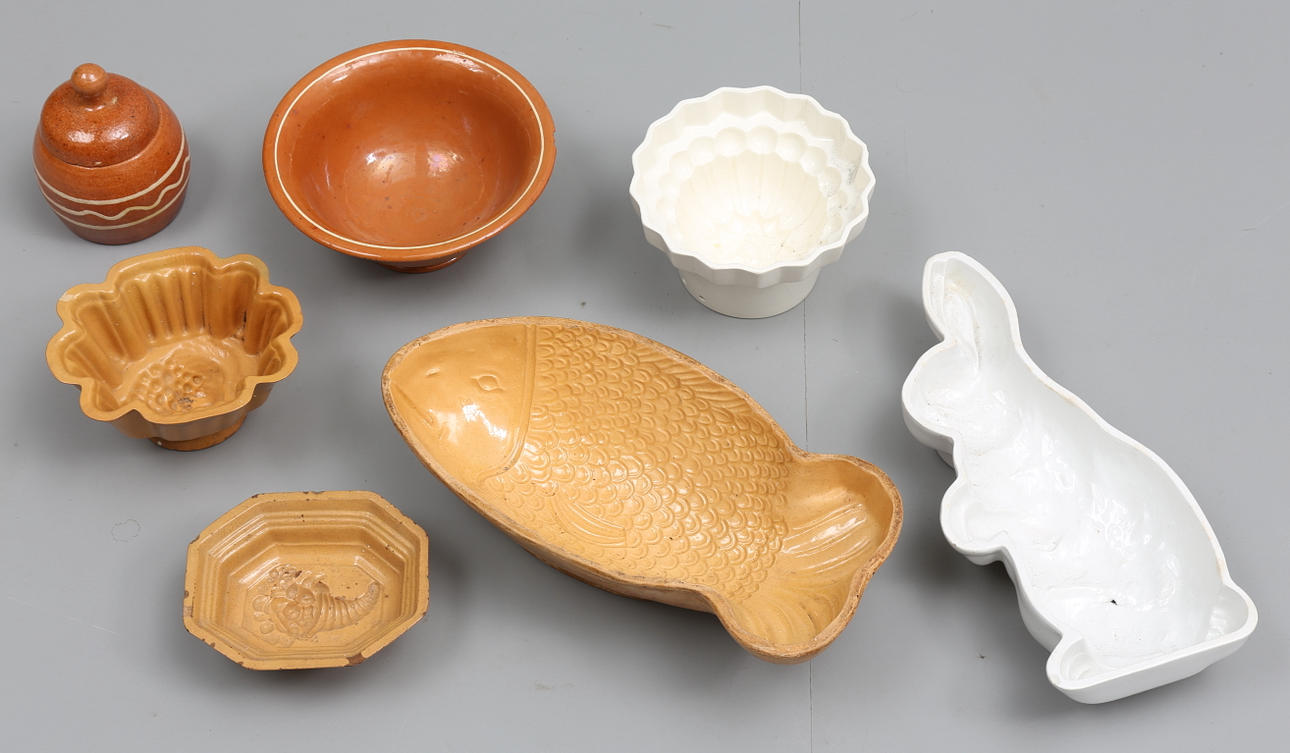 PARTI KERAMIK, 7 delar, bl.a Tillinge, Villeroy & Boch, 18/1900-tal.