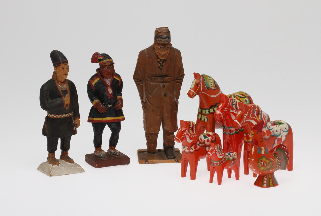 SNIDADE FIGURER, 3 st, DALAHÄSTAR, 5 st, DALATUPP.