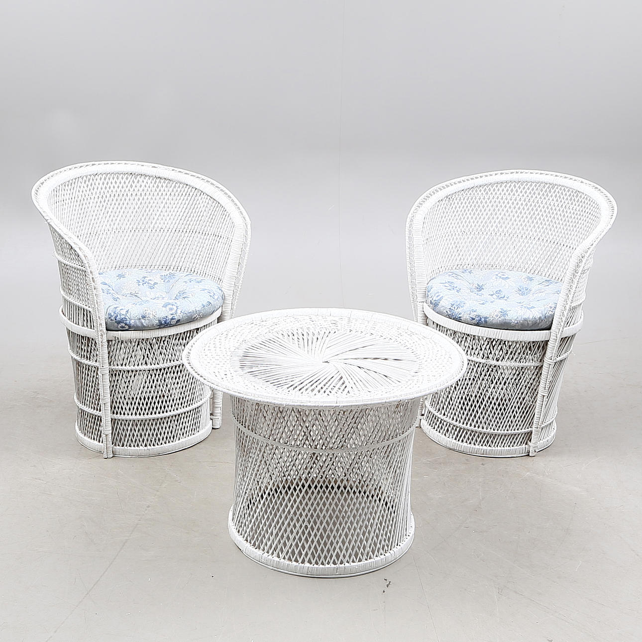 KORGMÖBLER, 3 delar, 1900-tal.