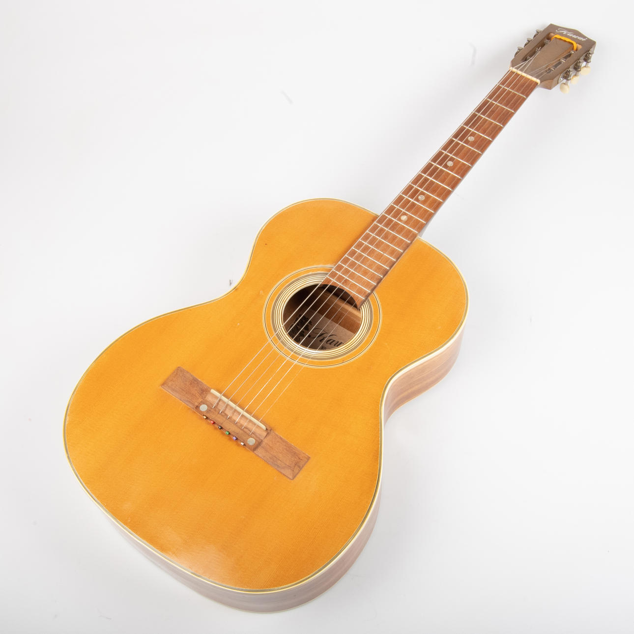 Gitarr, Kawai C 320, Japan.