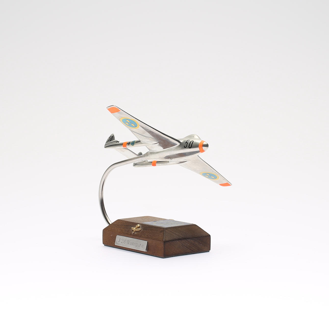 MODELLFLYGPLAN DH VAMPIRE J28. METALL . 1900-tal.