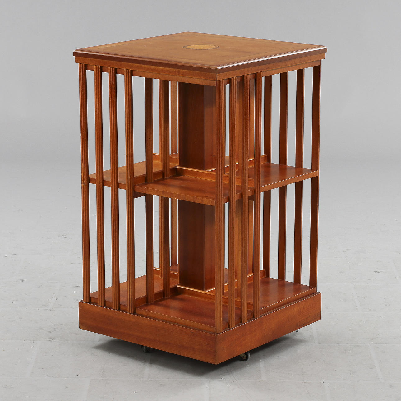 BOKSNURRA, 1900-tal, Engelsk stil.