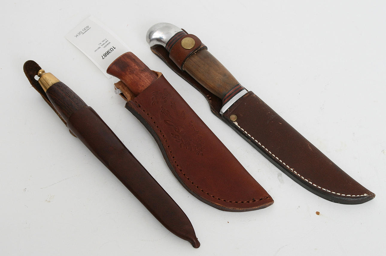 (68) KNIVES, Swedish, made Frost, KJ.