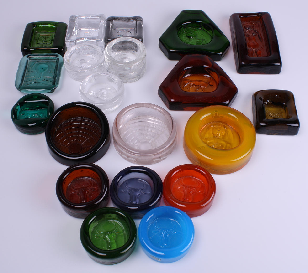 ERIK HÖGLUND. skålar, 20 delar, glas, mestadels Erik Höglund, Boda.