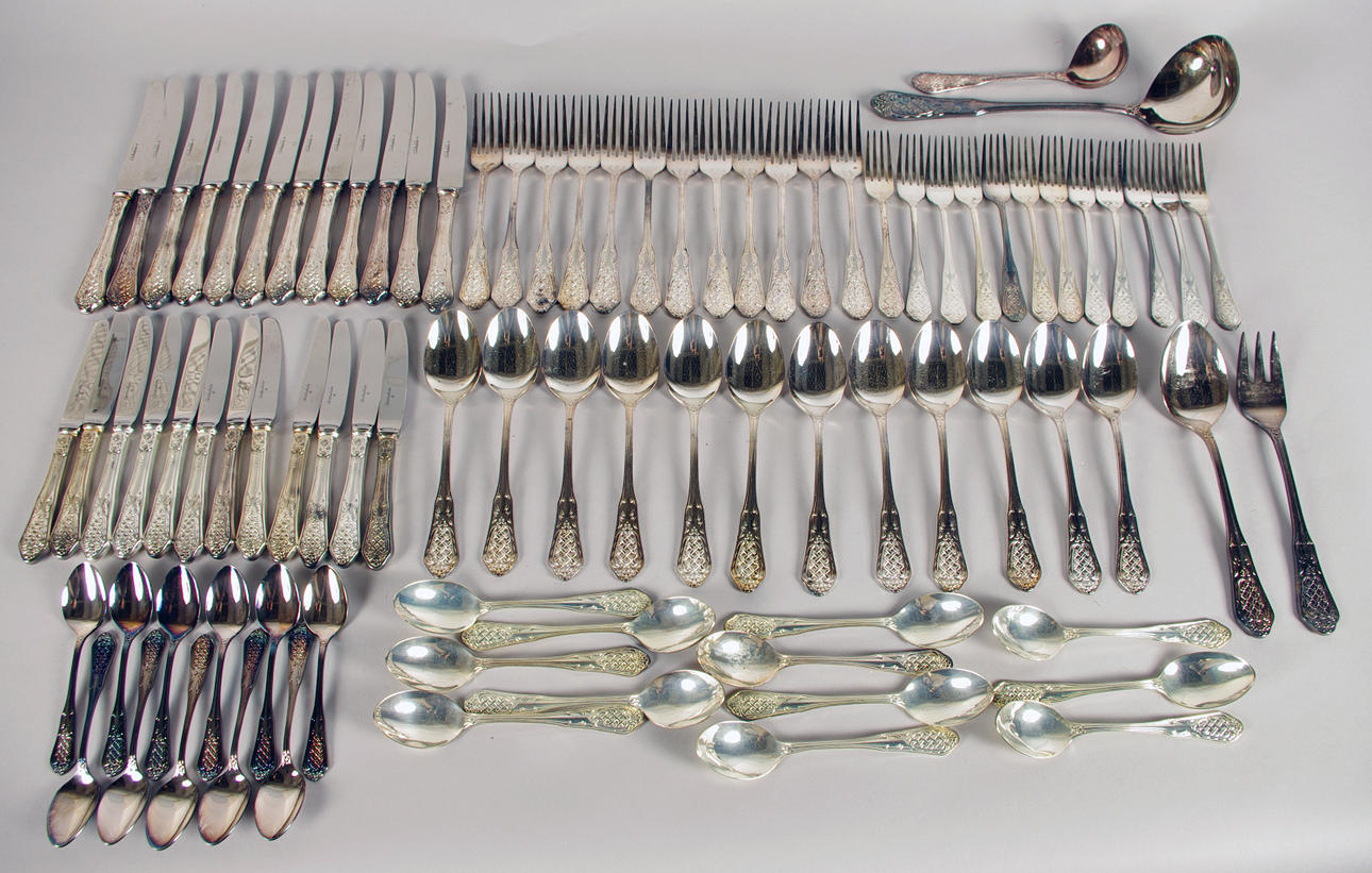 BESTICKUPPSÄTTNING, "Christineholm", nysilver.