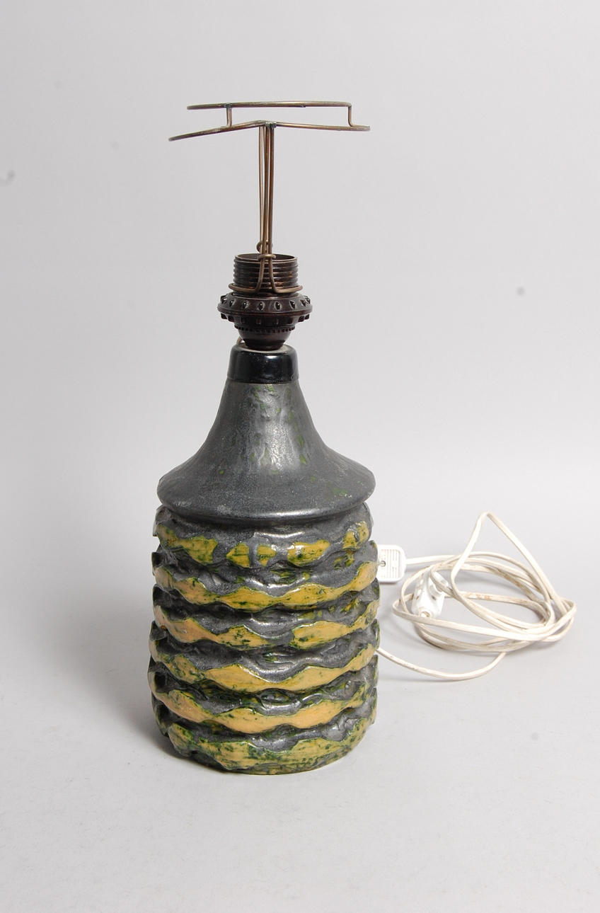 BORDSLAMPA, keramik, märkt, Wes, 1960-tal.
