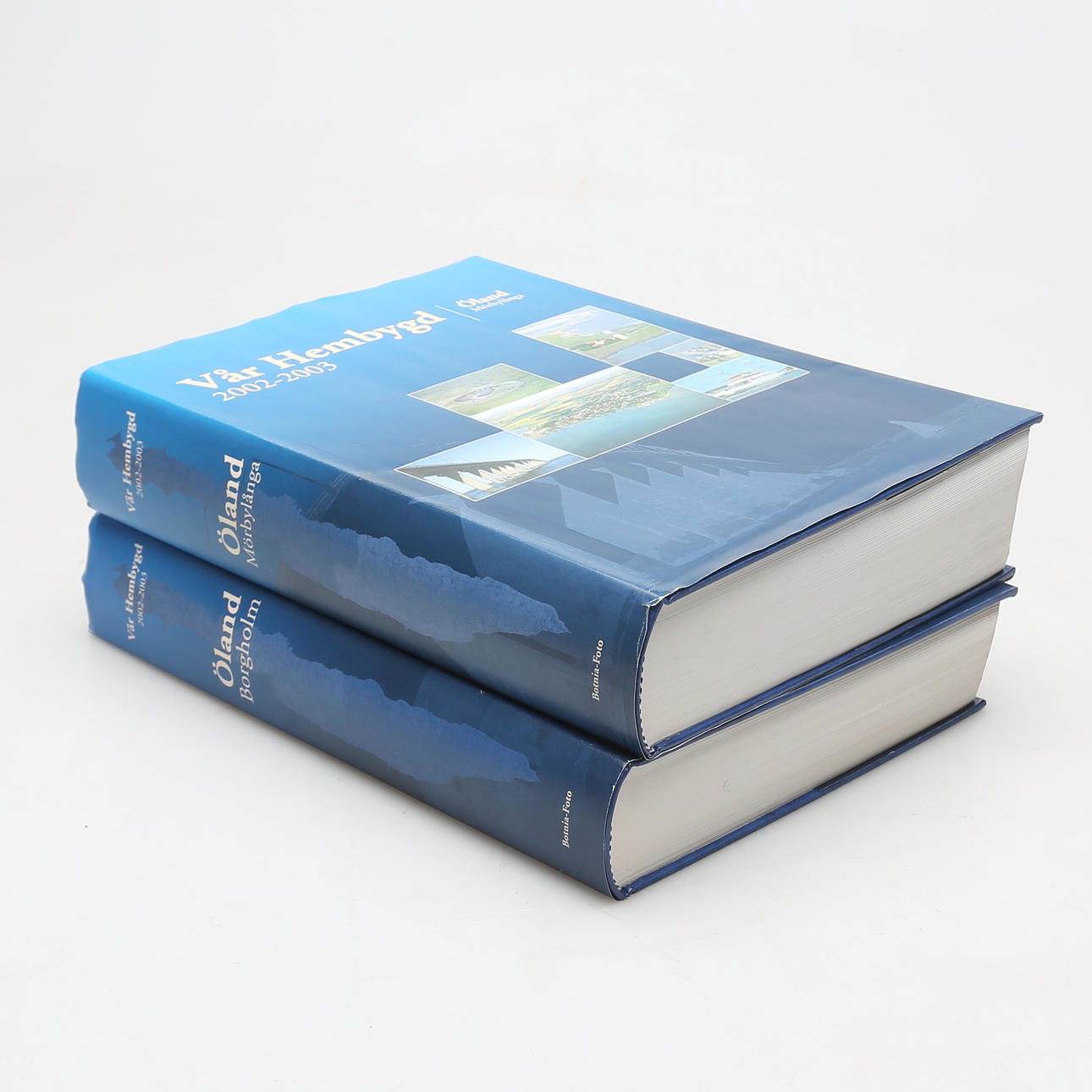 BÖCKER, 2 st, "Vår hembygd", Öland,2002-2003.