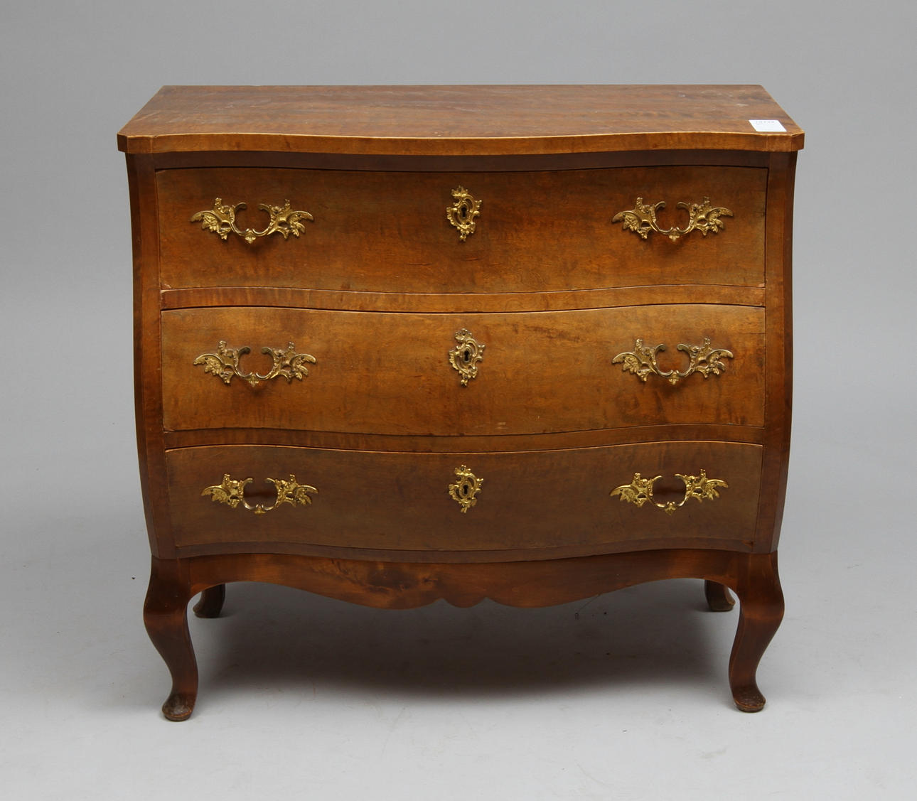 BYRÅ, rokokostil, 1900-tal.