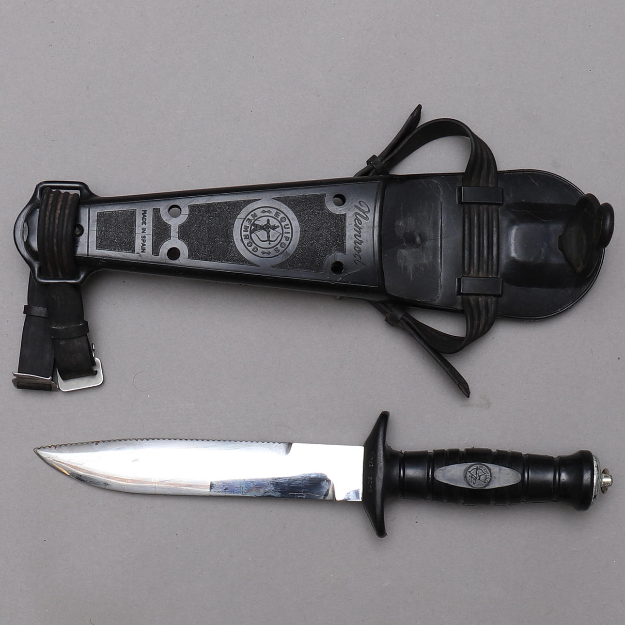 DYKARKNIV, Nemrod, Inox, Spanien.