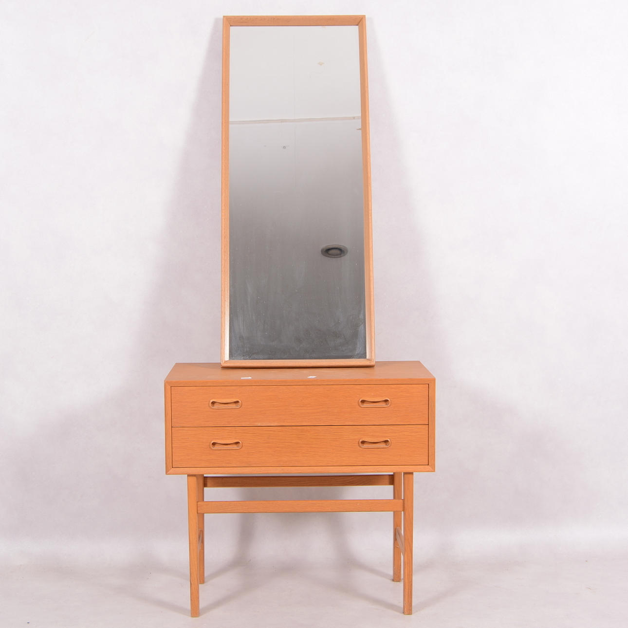 HALLMÖBEL, 1900-tal.