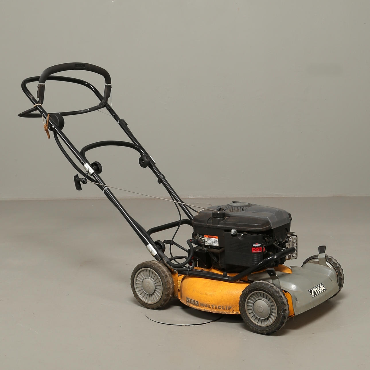 Plæneklipper Stiga Multiclip 46 SE, moderne.