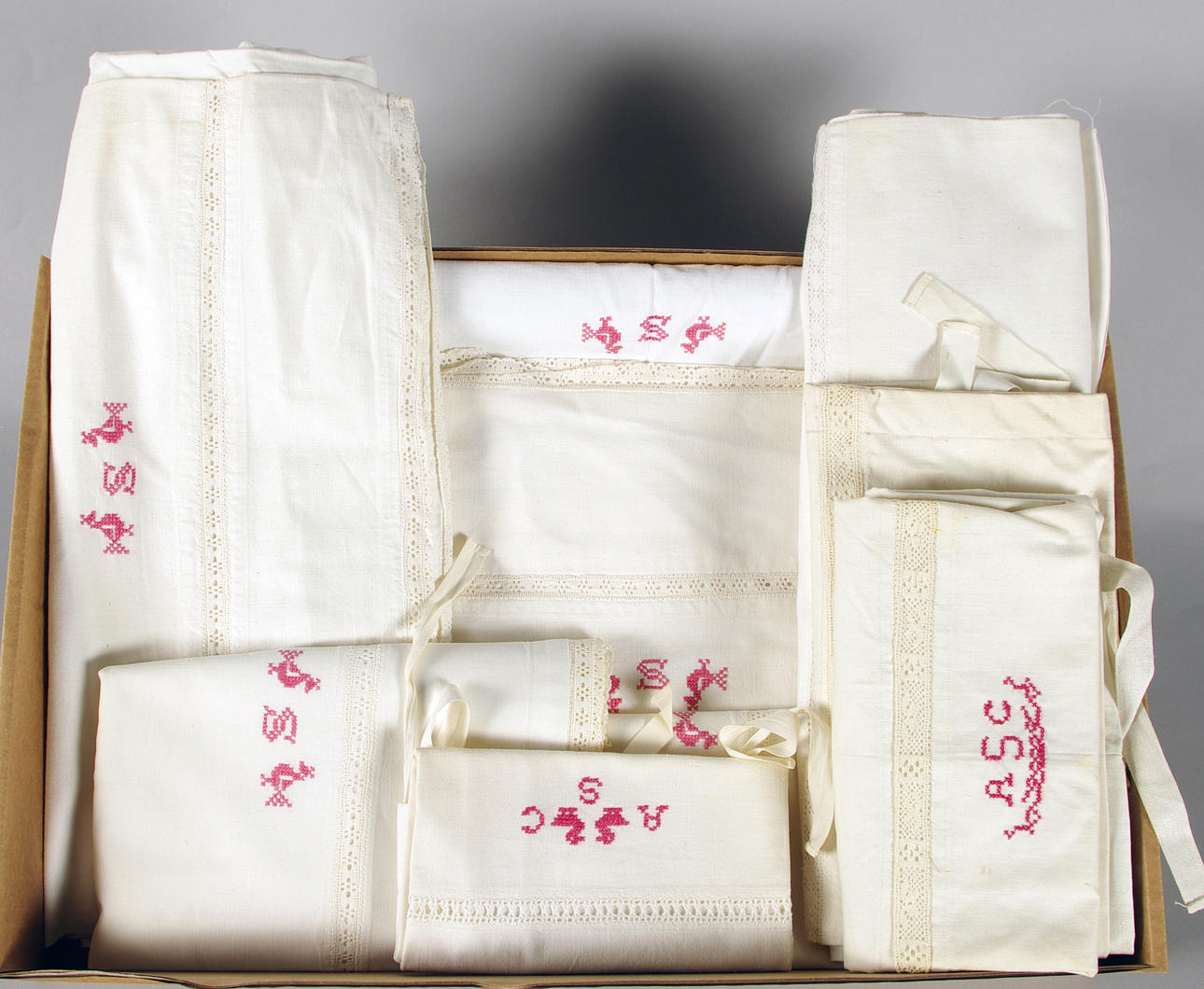 BARNLAKAN SAMT ÖRNGOTT.