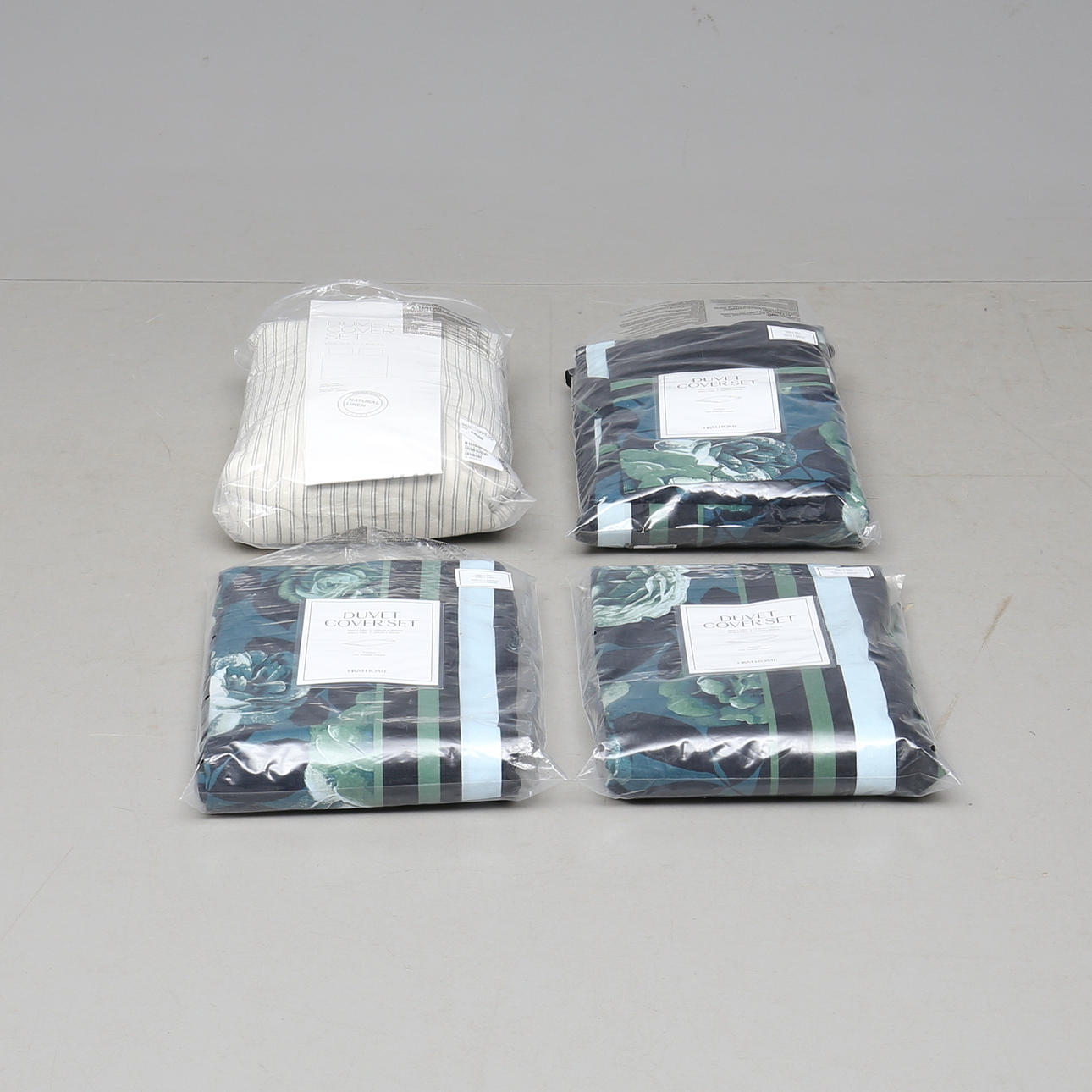 PÅSLAKE SET, 4 kpl, H&M, 2000-luku.