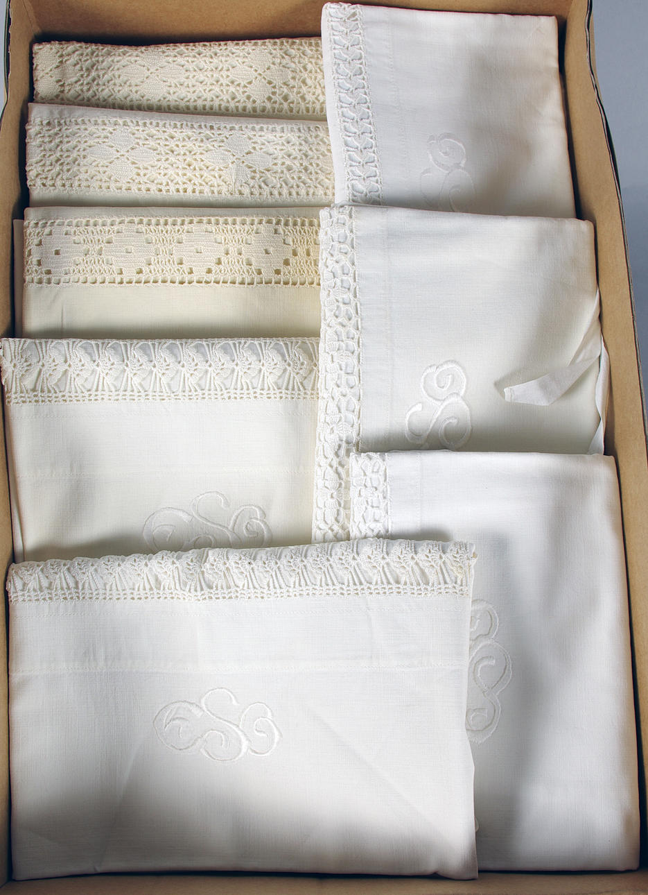 ÖRNGOTT MED SPETS OCH BRODYR.