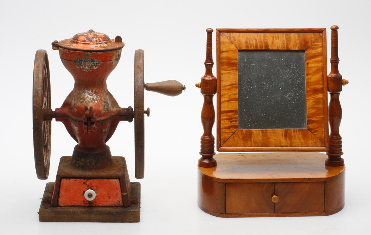 KAFFEKVARN,samt LÅDSPEGEL 1800-tal.