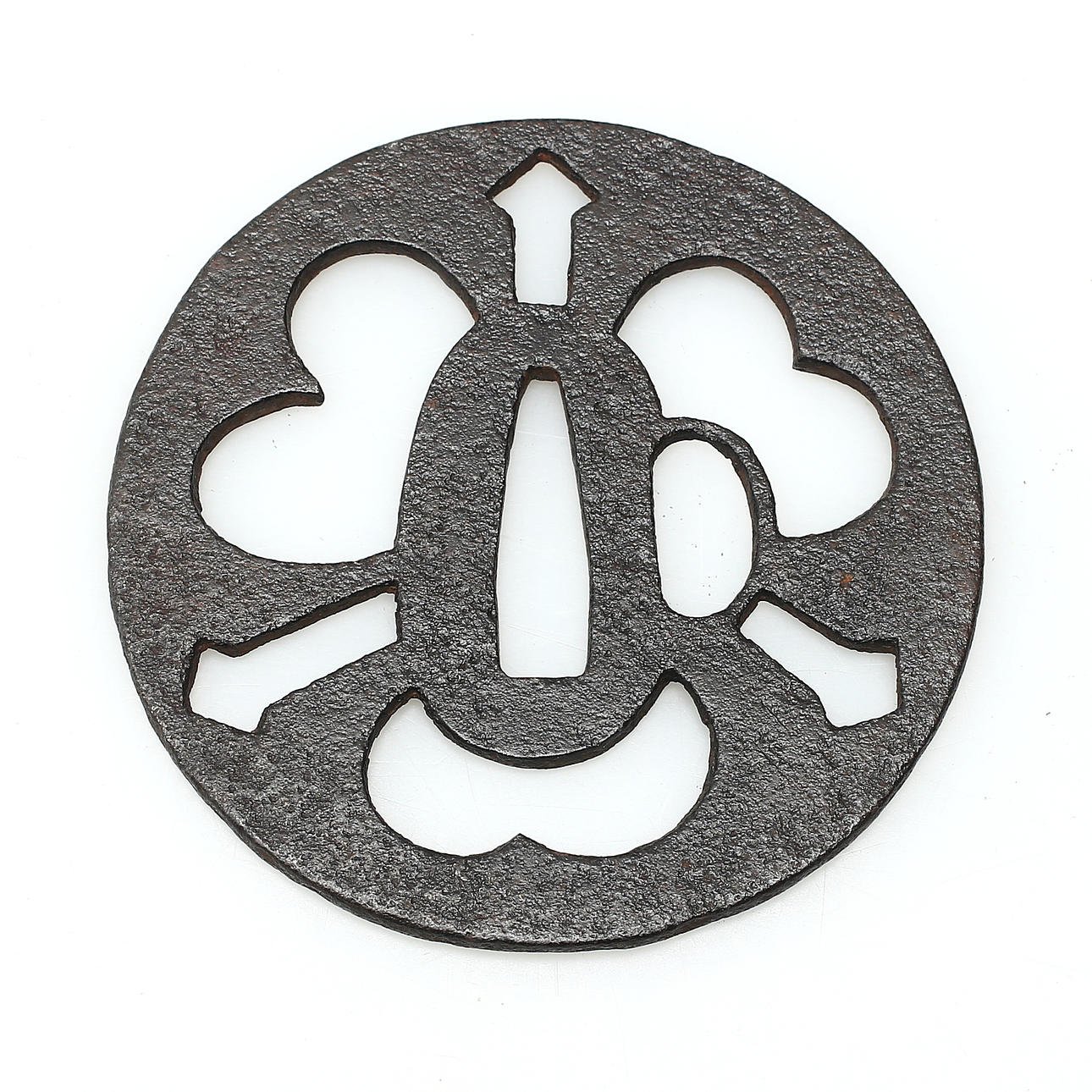 TSUBA, Eisen mit durchbrochener Dekoration, Japan.