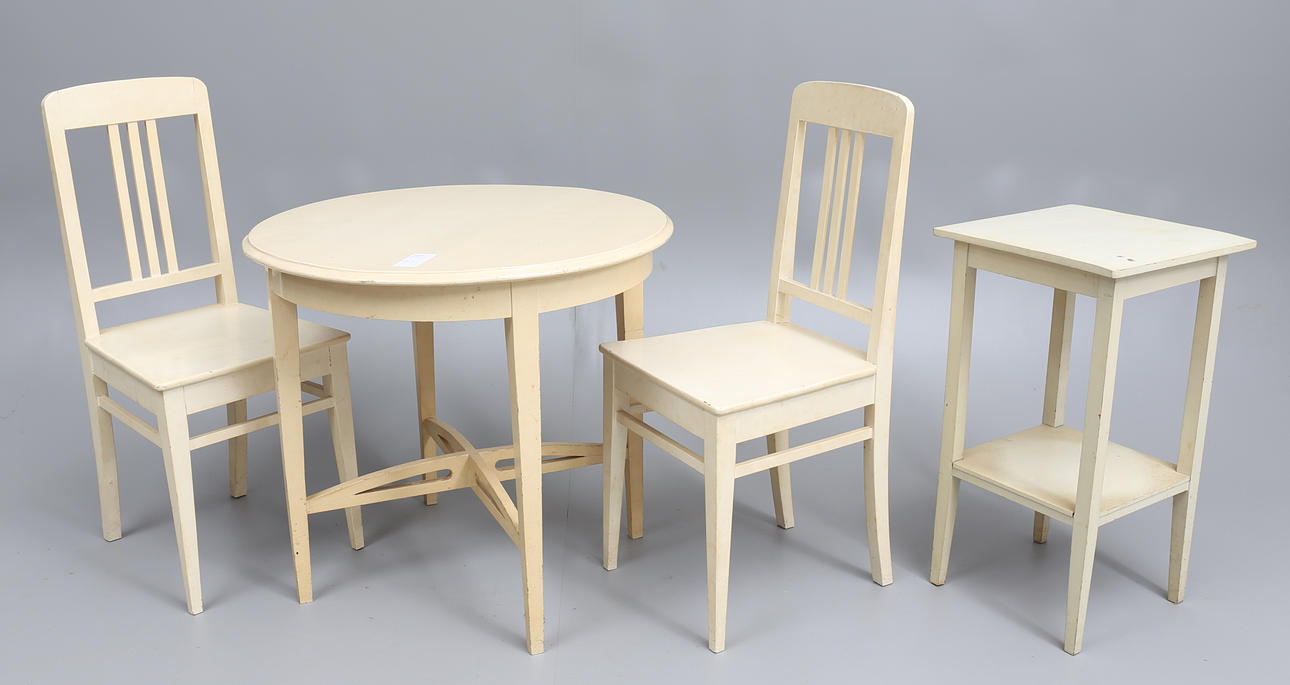 PARTI MÖBLER, 4 delar, 1900-talets första hälft.