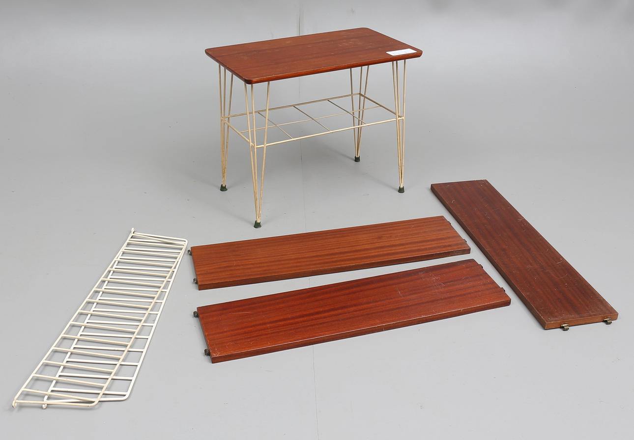 STRINGBORD SAMT STRINGHYLLA, 1900-talets mitt/andra hälft.