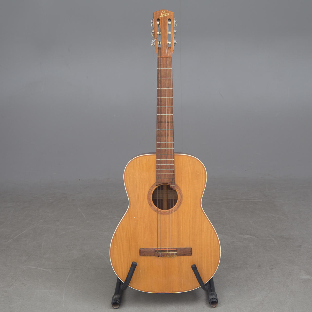 GITARR "Levin" 1900-tal.