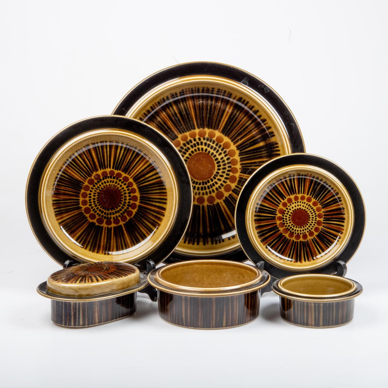 TABLEWARE PARTS, 20 pieces, "Kosmos", Arabia, Finland.