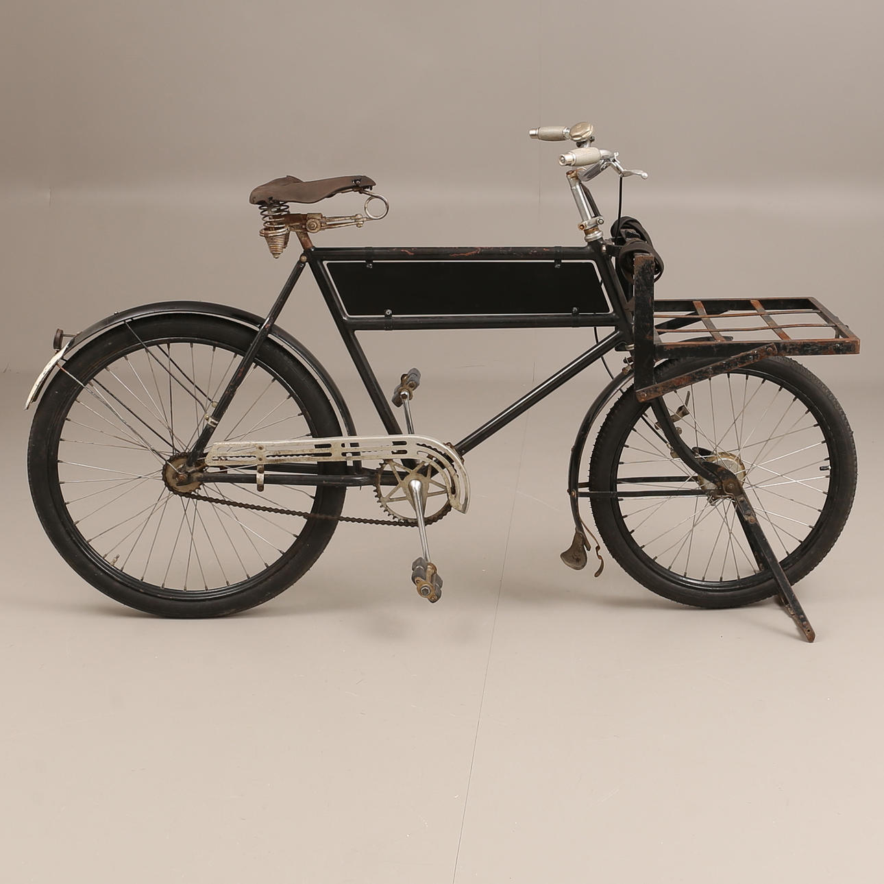 BUDCYKEL, 1940-tal.