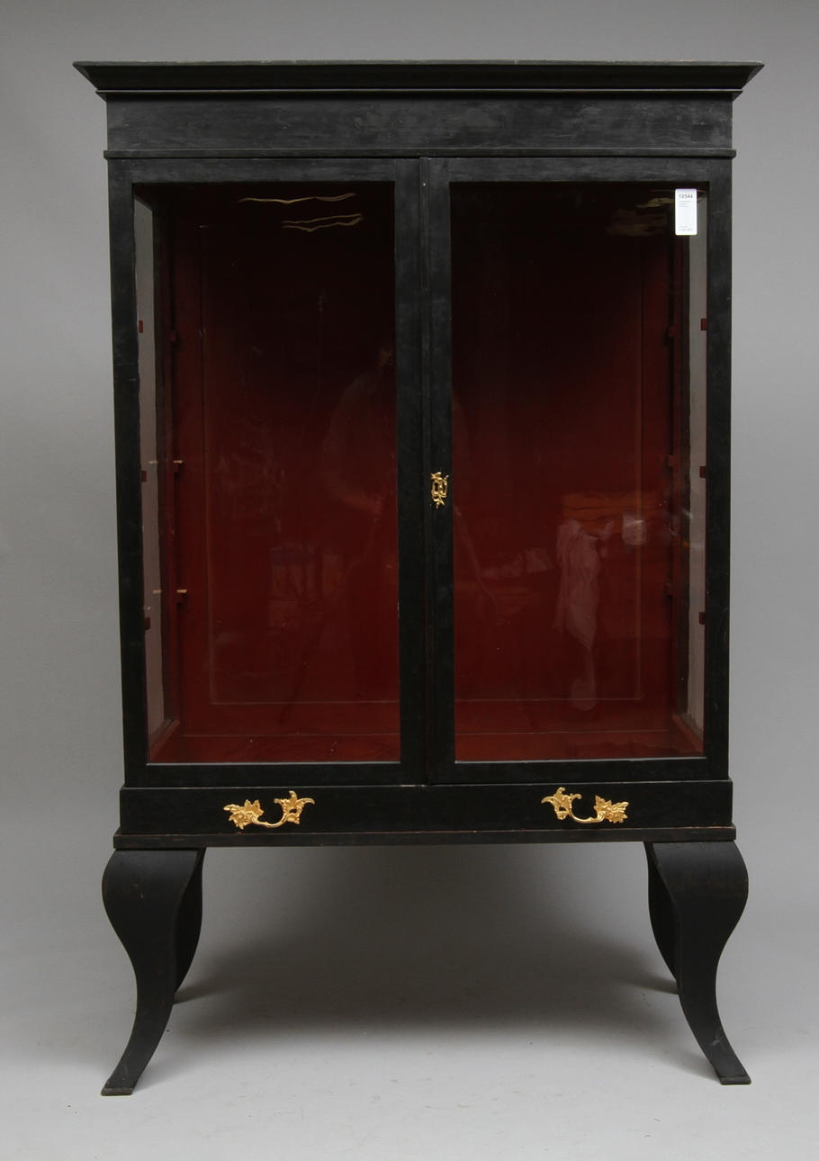 VITRINSKÅP, rokokostil, 18/1900-tal.