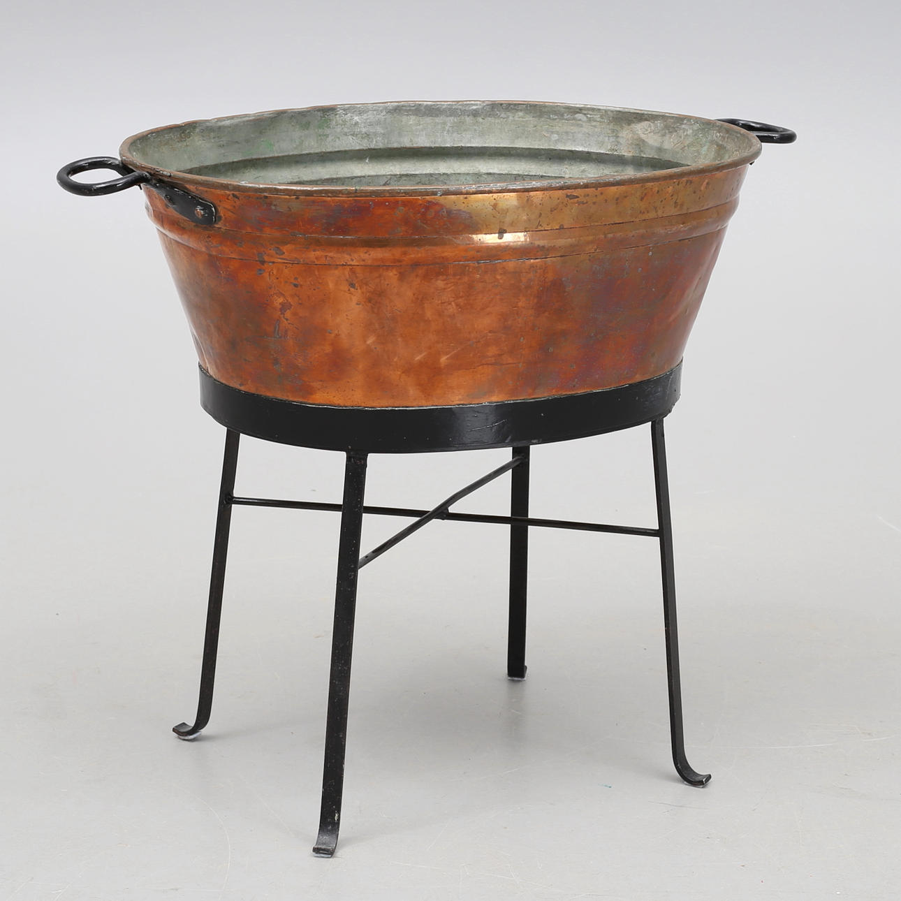 COPPER TUB on FORGING STACK, 19th century.
