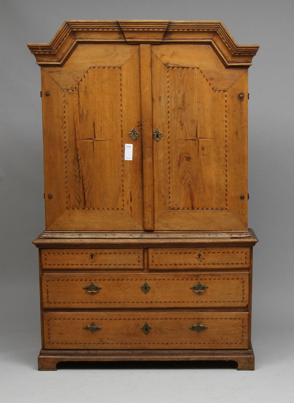 SKÅP, ek, 1700-tal.