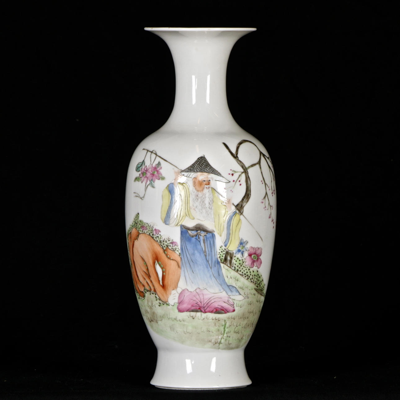 VAS, porslin, Kina, bär Qianlong stämpel.