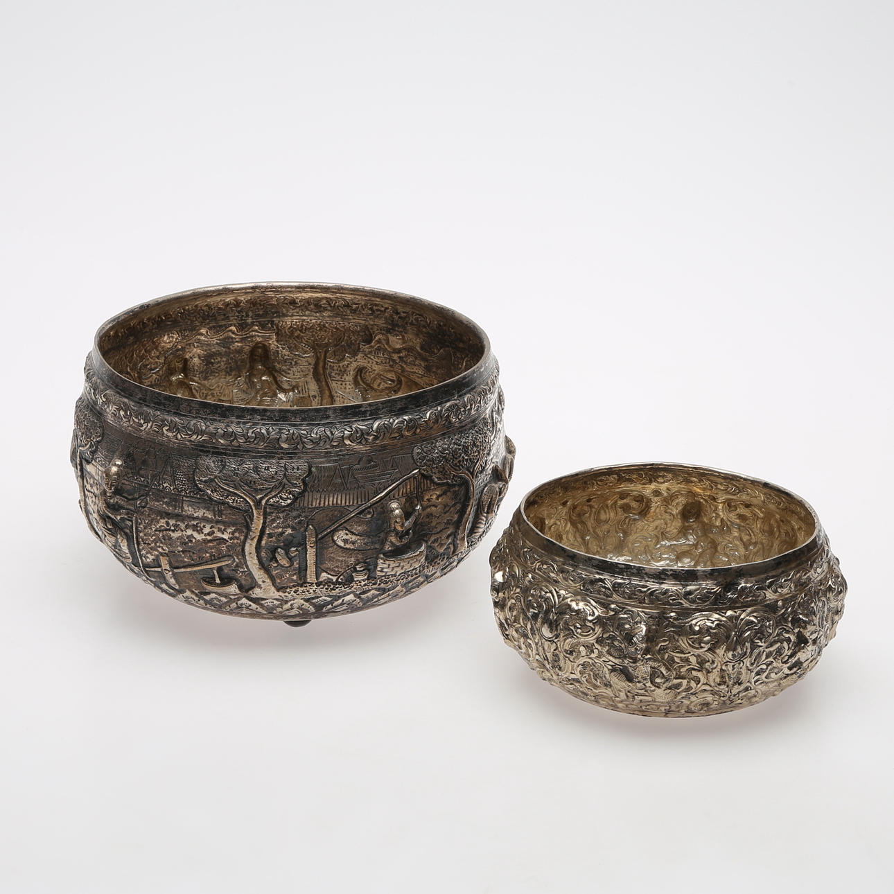 Schalen, 2 Stück, Silber, Thailand oder Myanmar, 815 g.