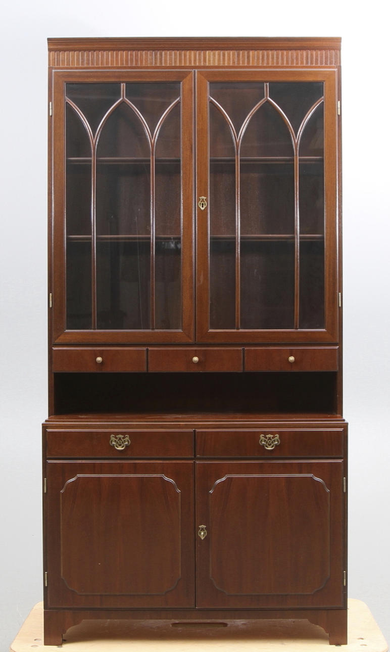 BOKSKÅP, Engelsk stil, 1900-tal.