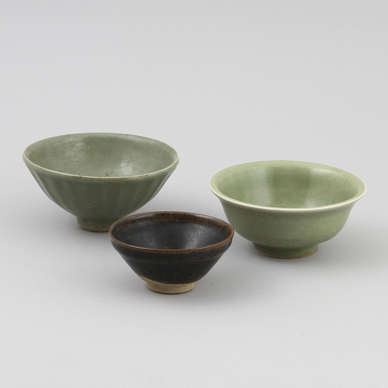 SKÅLAR, 3 st, stengods, Kina, song/yuan stil, 1900-tal.