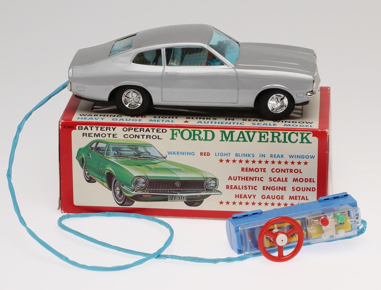 BANDAI FORD MAVERICK batteri, sladdstyrning i originalkartong.