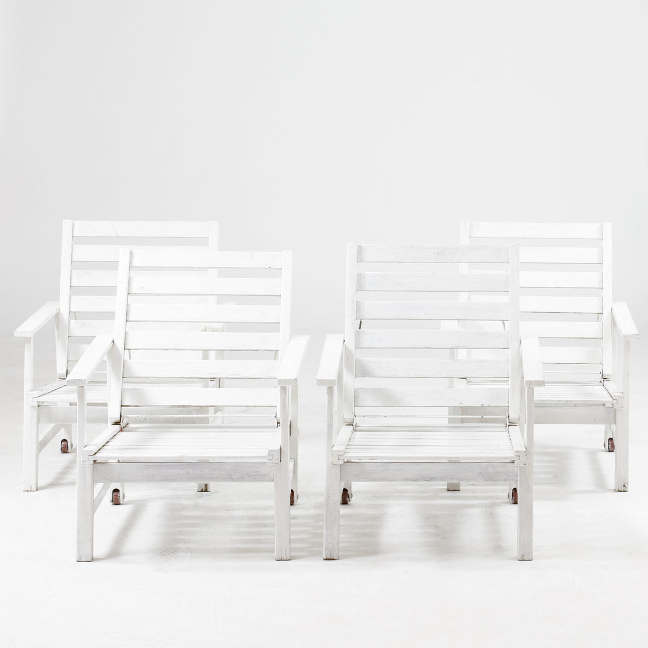 STÜHLE, 4, Elsa Stackelberg, Freiform.