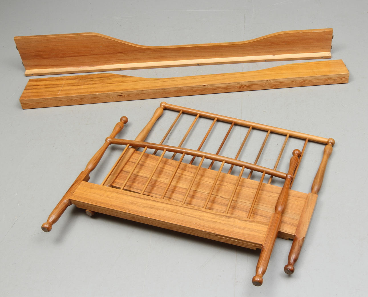 SÄNGSTOMME, Josef Frank för firma Svenskt Tenn.