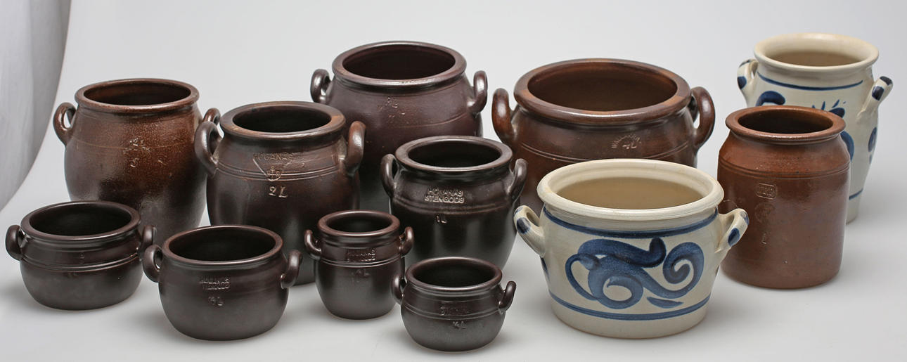 PARTI KRUKOR OCH KÄRL, stengods, bland annat Höganäs och Vallåkra.