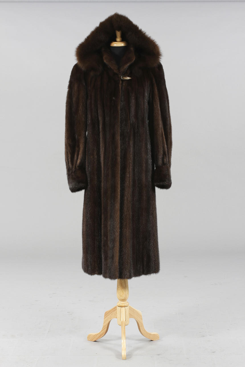 MINKPÄLS med avtagbar kapuschong, Kajs-Päls.