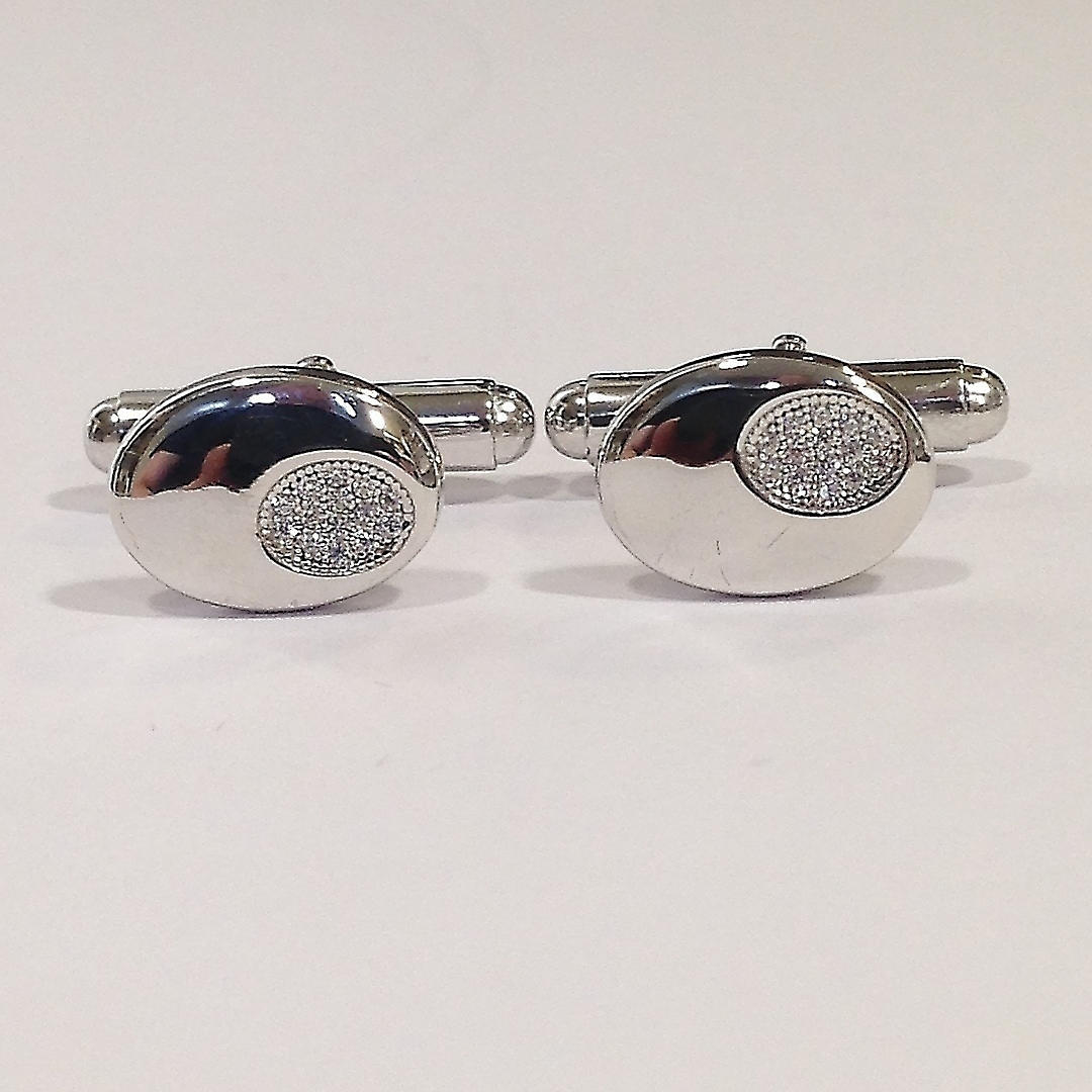 OVAL MANSCHETTENKNÖPFE.