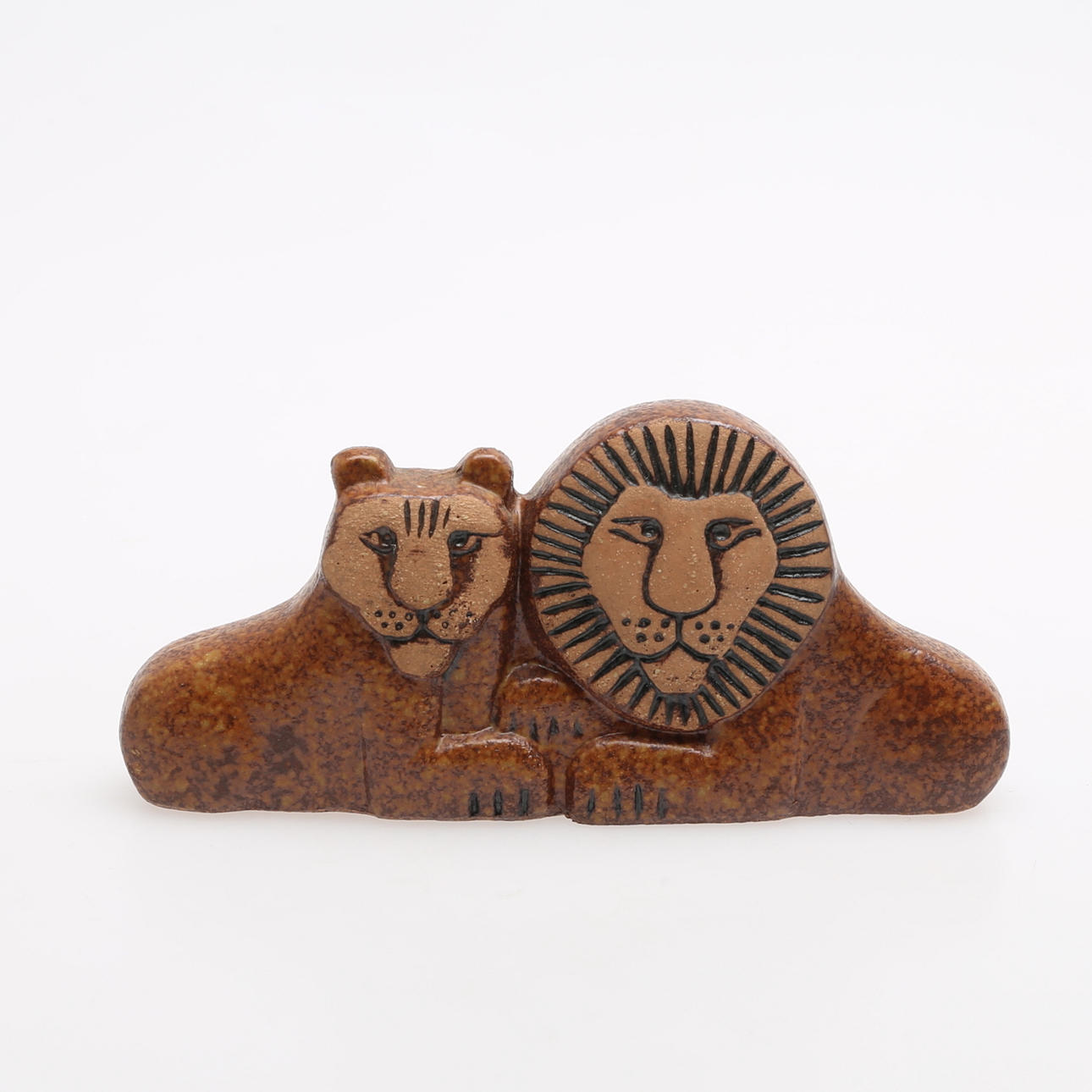 LISA LARSON, FIGUR I FORM AV TVÅ LEJON, glaserat.